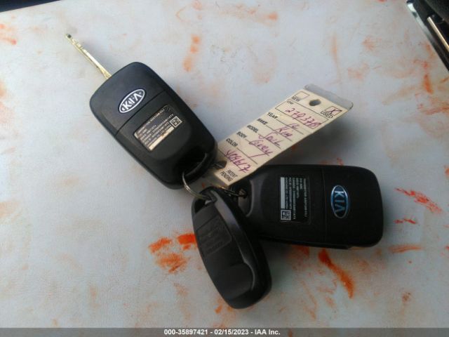 KNDJT2A65C7409617 KIA Soul !