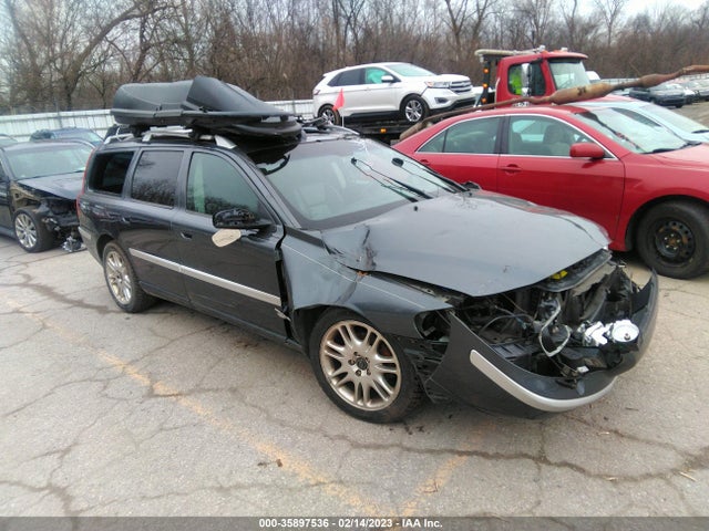 Volvo V70 2004 YV1SW59V842367574 main image