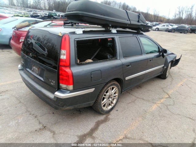 Volvo V70 2004 YV1SW59V842367574 Image 5