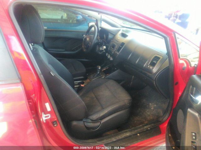 KNAFK4A69G5585475 KIA FORTE LX