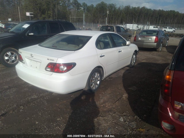 Lexus ES 2003 JTHBF30G835040659 Image 5