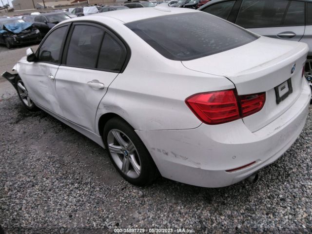WBA3B1G55FNT06814 BMW 3 Series 320i