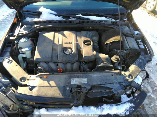 2011 VOLKSWAGEN JETTA SEDAN SE W/CONVENIENCE VIN: 3VWDX7AJ9BM021407
