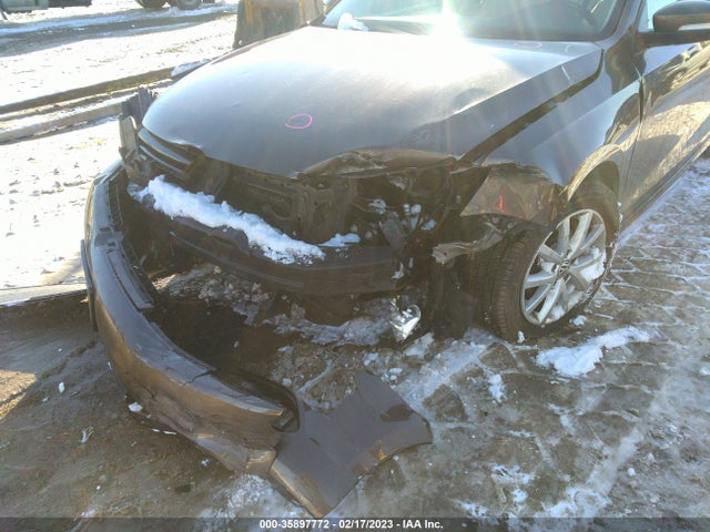 2011 VOLKSWAGEN JETTA SEDAN SE W/CONVENIENCE VIN: 3VWDX7AJ9BM021407