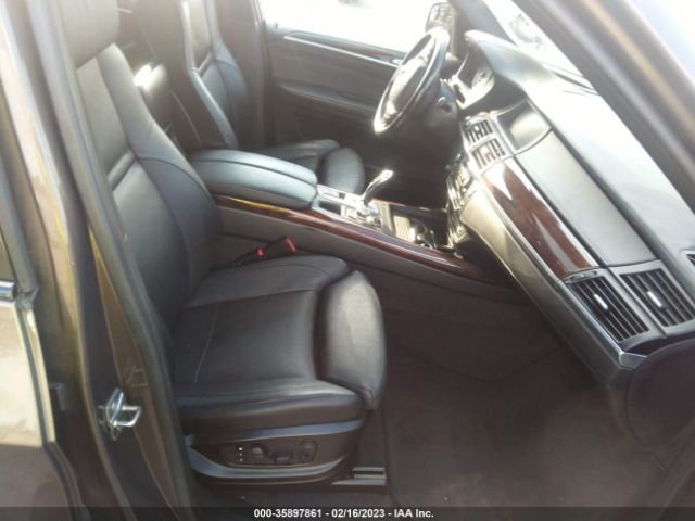 5UXZV8C52BL420809 BMW X5 50i