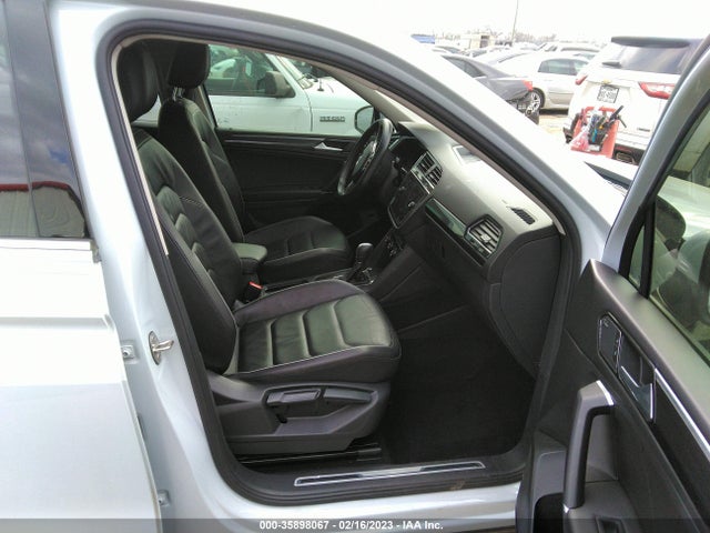 3VV5B7AXXJM182990 Volkswagen Tiguan Sel Premium