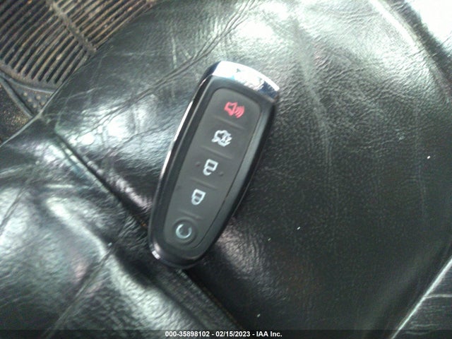 Lincoln MKT 2014 2LMHJ5NK7EBL51291 Image 3