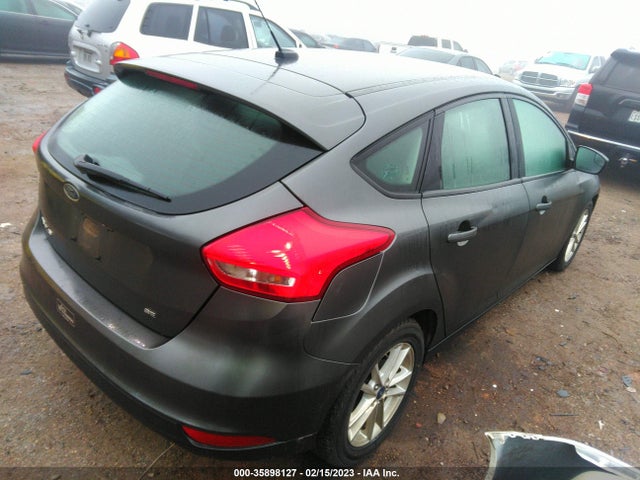Ford FOCUS SE 2018 1FADP3K23JL321355 Image 6