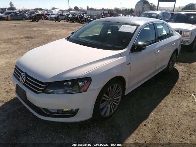 1VWBT7A35FC106708 Volkswagen Passat 1.8t Sport