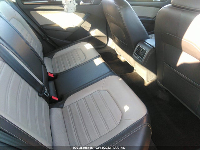 1VWBT7A35FC106708 Volkswagen Passat 1.8t Sport