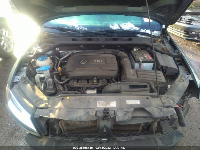 3VWD17AJ2GM248611 Volkswagen Jetta Sedan 1.8t Sport