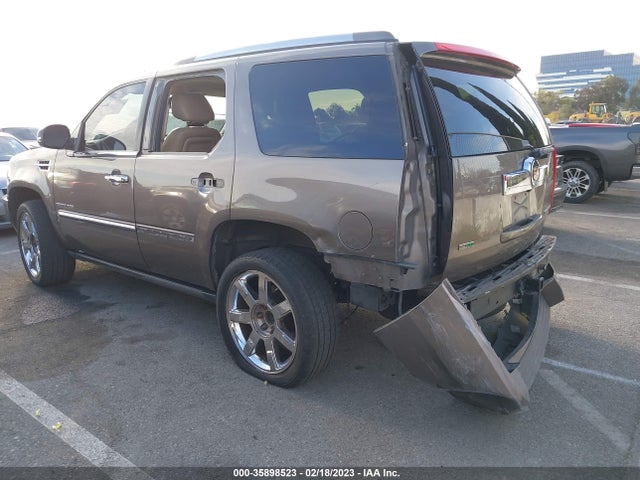 1GYS3CEF1BR207648 Cadillac Escalade Premium