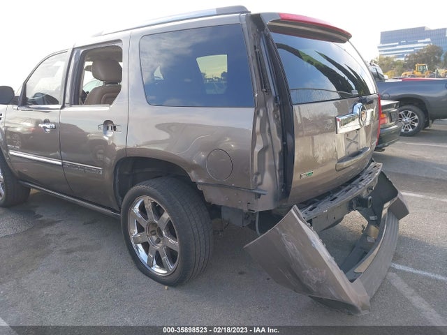 1GYS3CEF1BR207648 Cadillac Escalade Premium