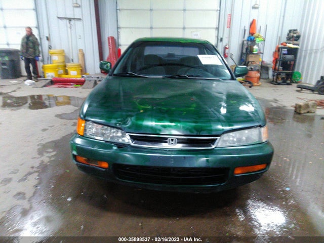 1997 HONDA ACCORD SDN EX VIN: 1HGCD5655VA068136