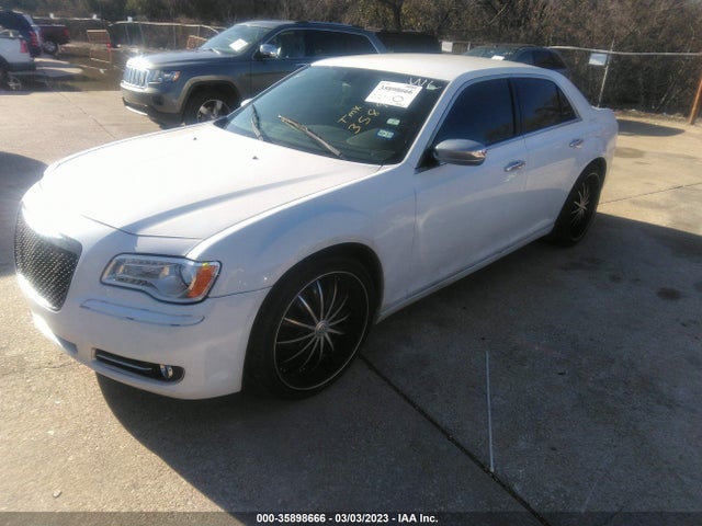 Chrysler 300 300c 2013 2C3CCAEG7DH621614 Image 2
