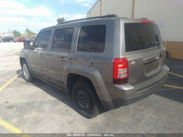 1C4NJPBB7CD637118 Jeep Patriot Sport