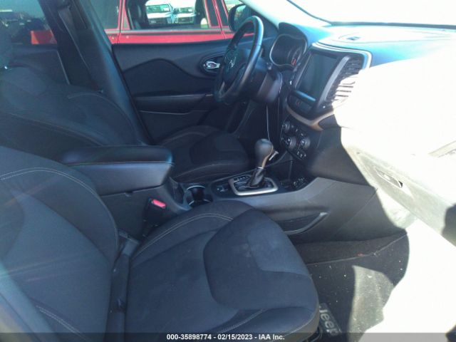 1C4PJLCB4GW114200 Jeep Cherokee Latitude