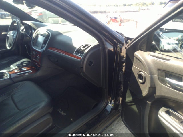 2C3CCAAG1EH354459 Chrysler 300