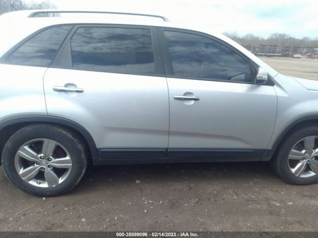 5XYKU4A20CG206647 KIA SORENTO EX