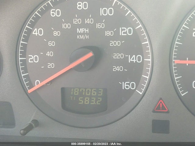 Volvo V70 2001 YV1SW53D712069108 Image 8