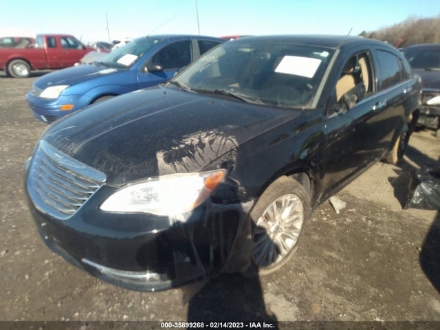 Chrysler 200 Limited 2013 1C3CCBCG0DN505395 Image 2