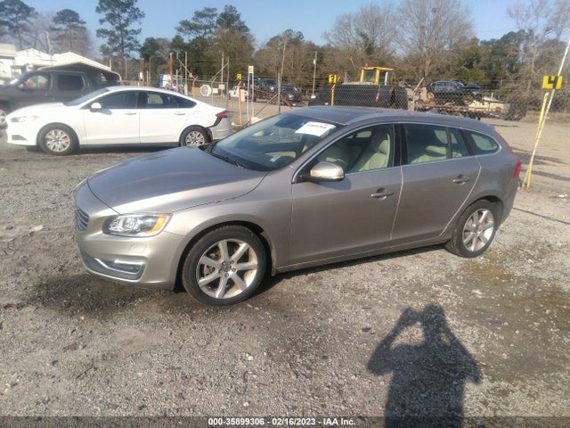 2016 Volvo V60, VIN: YV140MEM7G1303747