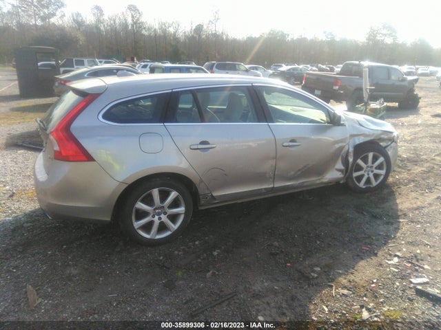 2016 Volvo V60, VIN: YV140MEM7G1303747