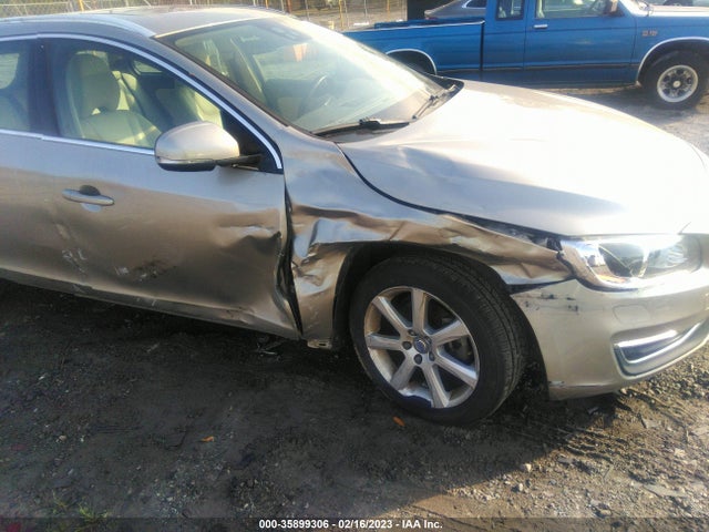 2016 Volvo V60, VIN: YV140MEM7G1303747