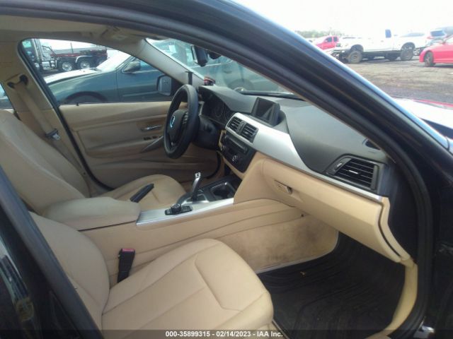 WBA3B1C51EK131712 BMW 3 Series 320i