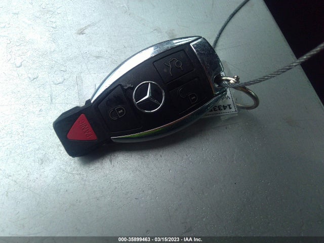 55SWF4JB7GU166123 Mercedes-Benz C-class C 300