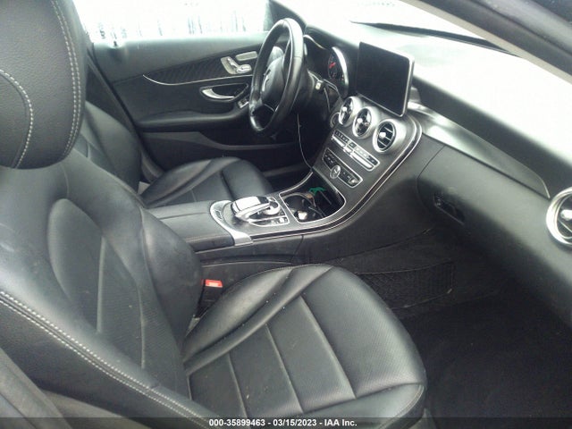 55SWF4JB7GU166123 Mercedes-Benz C-class C 300