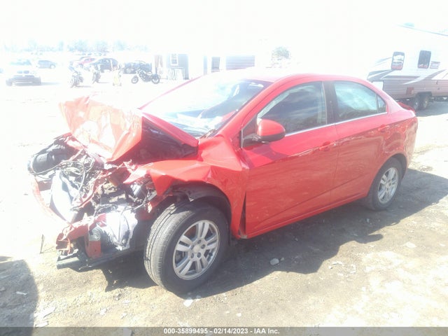 Chevrolet SONIC LT 2015 1G1JC5SH1F4169854 Image 2