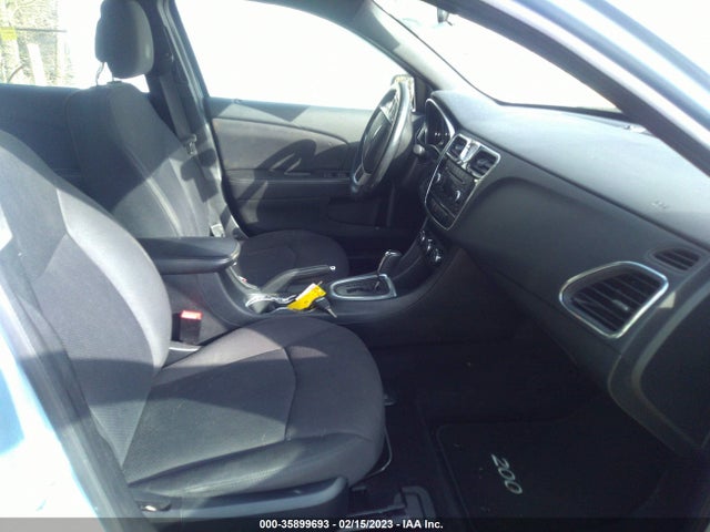 Chrysler 200 Touring 2013 1C3CCBBB6DN547186 Image 6