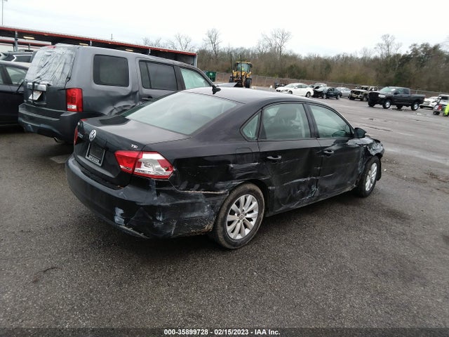 Volkswagen Passat Wolfsburg Ed 2014 1VWAT7A34EC068091 Image 4