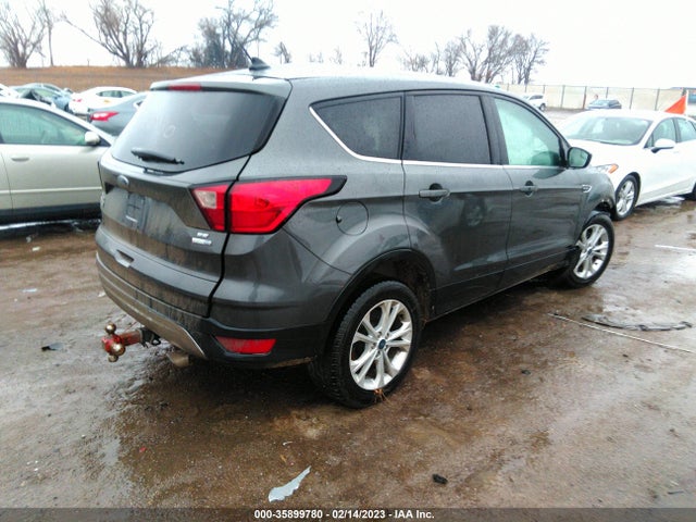 Ford ESCAPE SE 2019 1FMCU9GD9KUB02760 Image 4