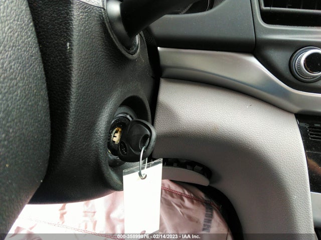 Hyundai ELANTRA SEL 2020 5NPD84LF3LH543433 Image 3