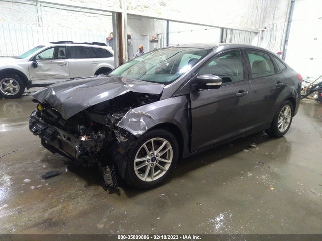 Ford FOCUS SE 2015 1FADP3F21FL307472 Image 2