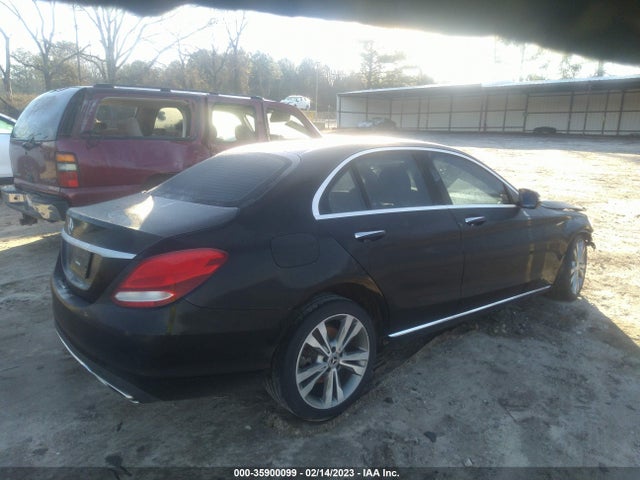 55SWF4JB5HU188431 Mercedes-Benz C-class C 300