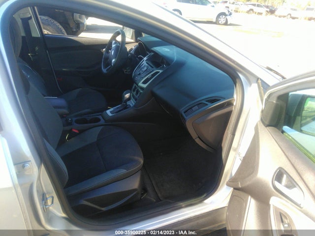 2014 FORD FOCUS SE VIN: 1FADP3F2XEL425633