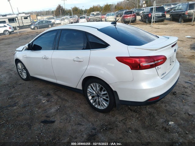 2015 FORD FOCUS TITANIUM VIN: 1FADP3J23FL321428