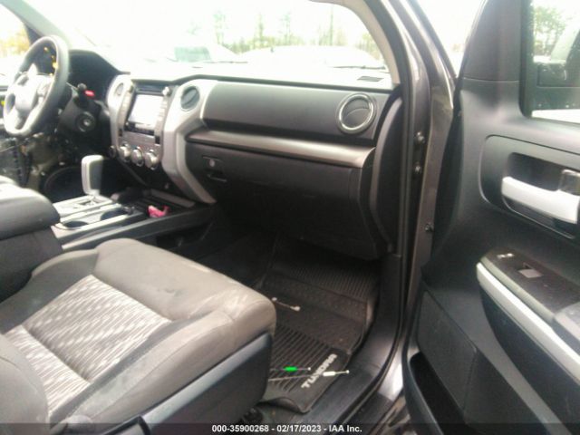 5TFUY5F15JX694880 Toyota Tundra 4wd Sr/sr5/limited