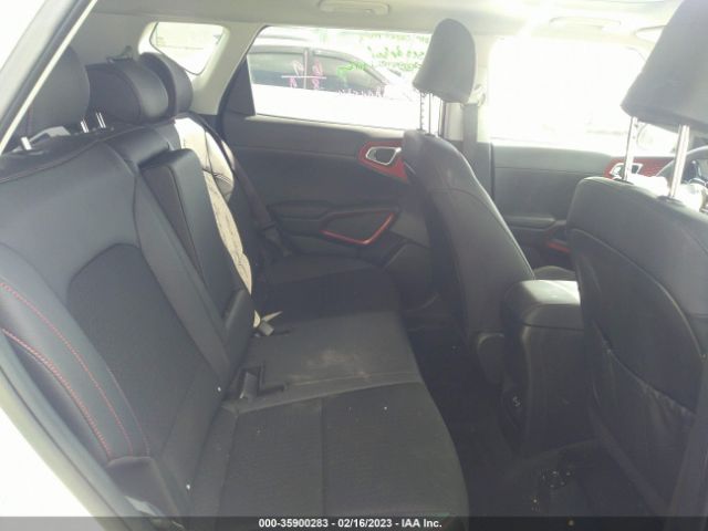 KNDJ53AU1P7844719 KIA Soul Gt-line
