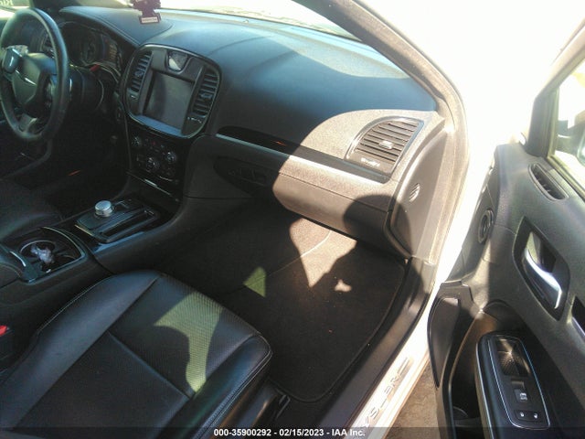 2020 Chrysler 300, VIN: 2C3CCABT9LH160318