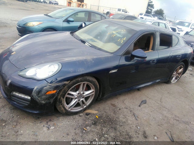 2012 PORSCHE PANAMERA VIN: WP0AA2A70CL019627