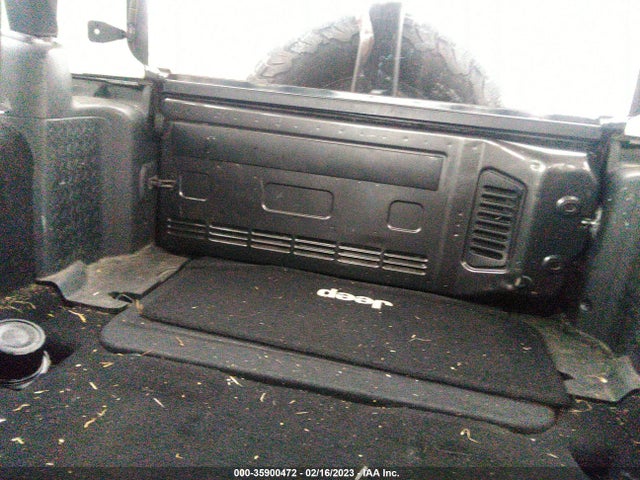 2017 Jeep Wrangler, VIN: 1C4AJWAG5HL656933