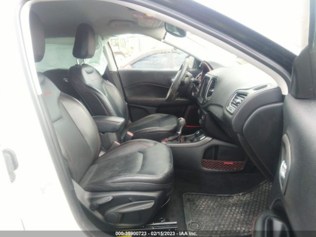 3C4NJDDB3JT403271 Jeep Compass Trailhawk