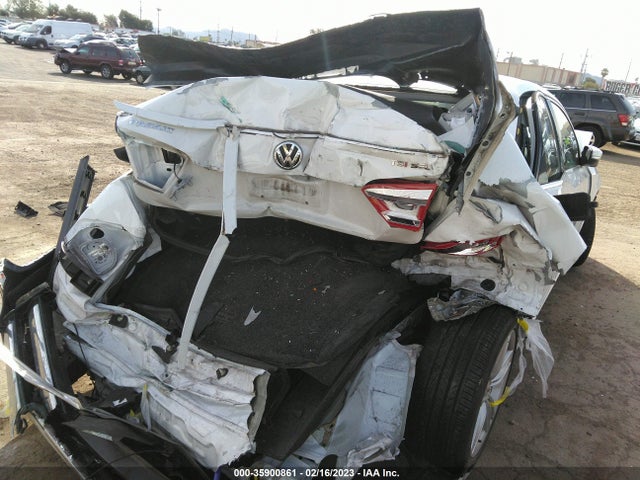 1VWCT7A35FC099702 Volkswagen Passat 1.8t Sel Premium