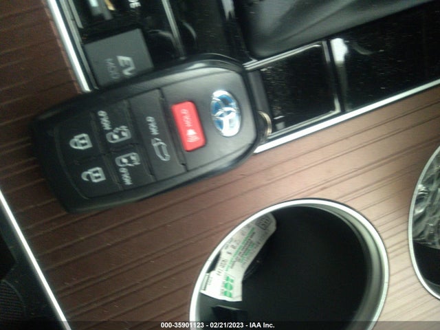 2022 Toyota Sienna, VIN: 5TDJRKEC6NS102853