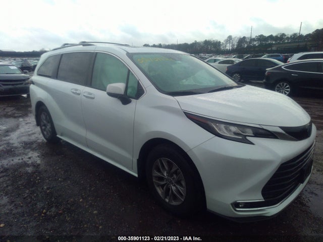 2022 Toyota Sienna, VIN: 5TDJRKEC6NS102853