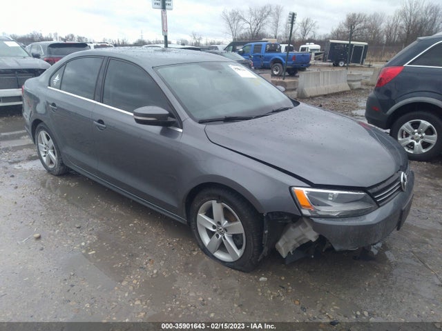 2014 3VWLL7AJ4EM417613 main image